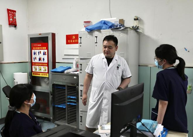 急诊科,生命的守护者,守护健康的第一线!