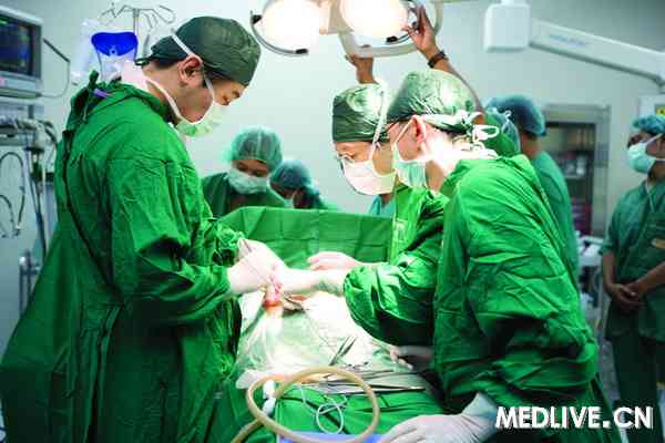 器官移植,友情奇迹与生命温暖的见证者